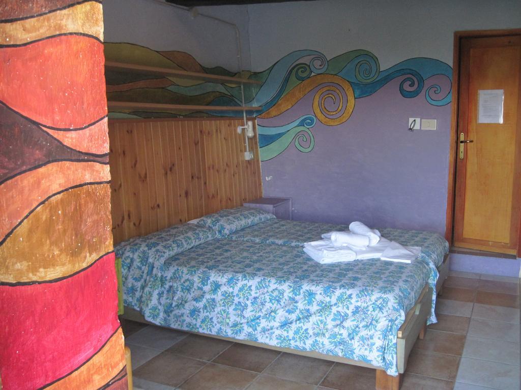 Libera Universita Di Alcatraz Guest House Morleschio Room photo